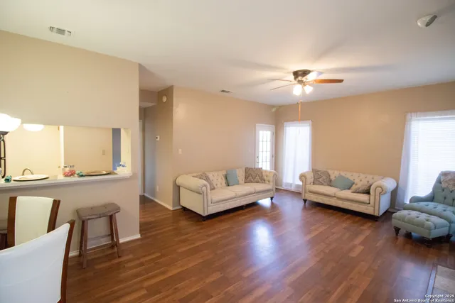 $124,900 | 11839 Parliament, Unit 122, San Antonio, TX 78216
