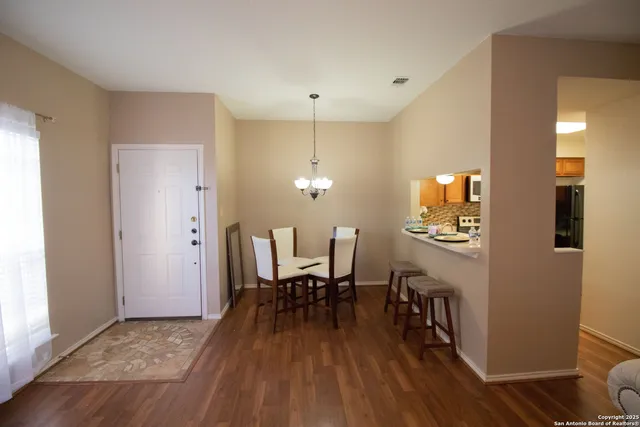 $124,900 | 11839 Parliament, Unit 122, San Antonio, TX 78216