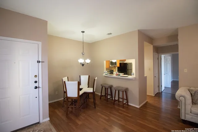 $124,900 | 11839 Parliament, Unit 122, San Antonio, TX 78216