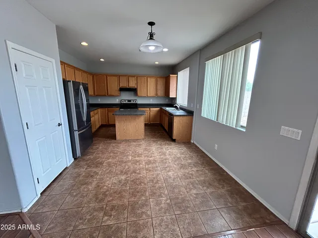 $1,999 | 16809 North 172nd Avenue, Surprise, AZ 85388