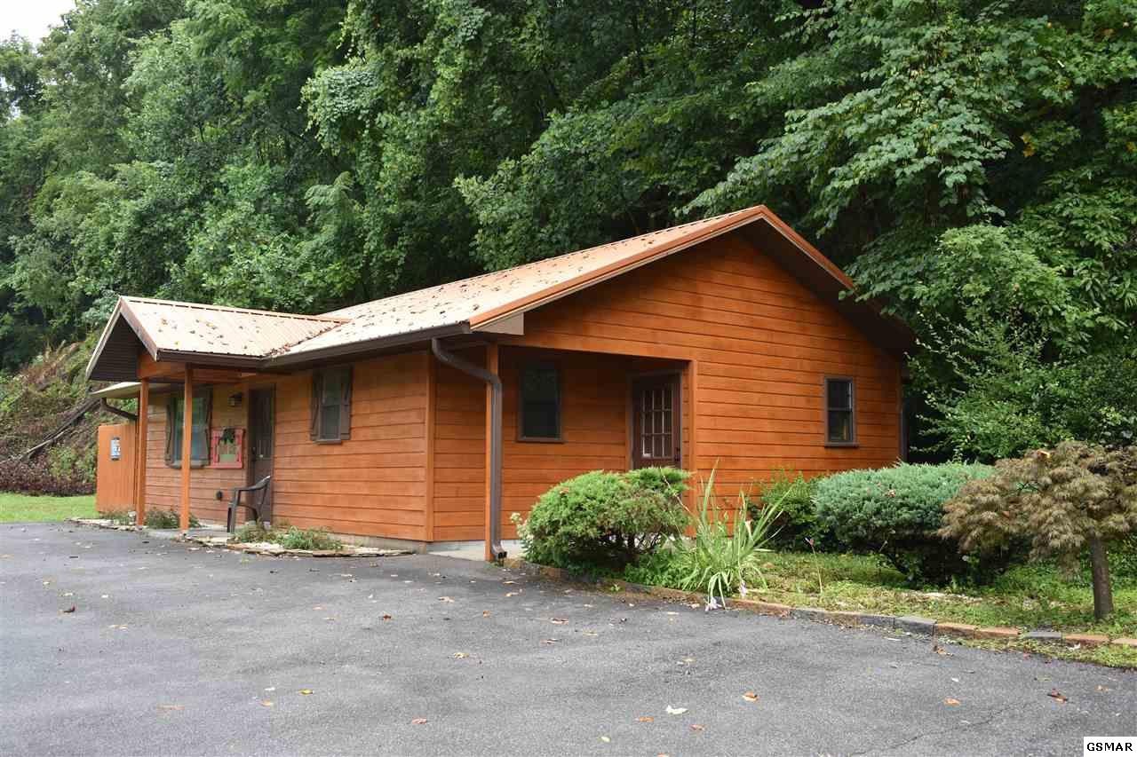 2204 Ridge Road Pigeon Forge, TN 37863 - Photo 2 of 13 Gallery Image 2