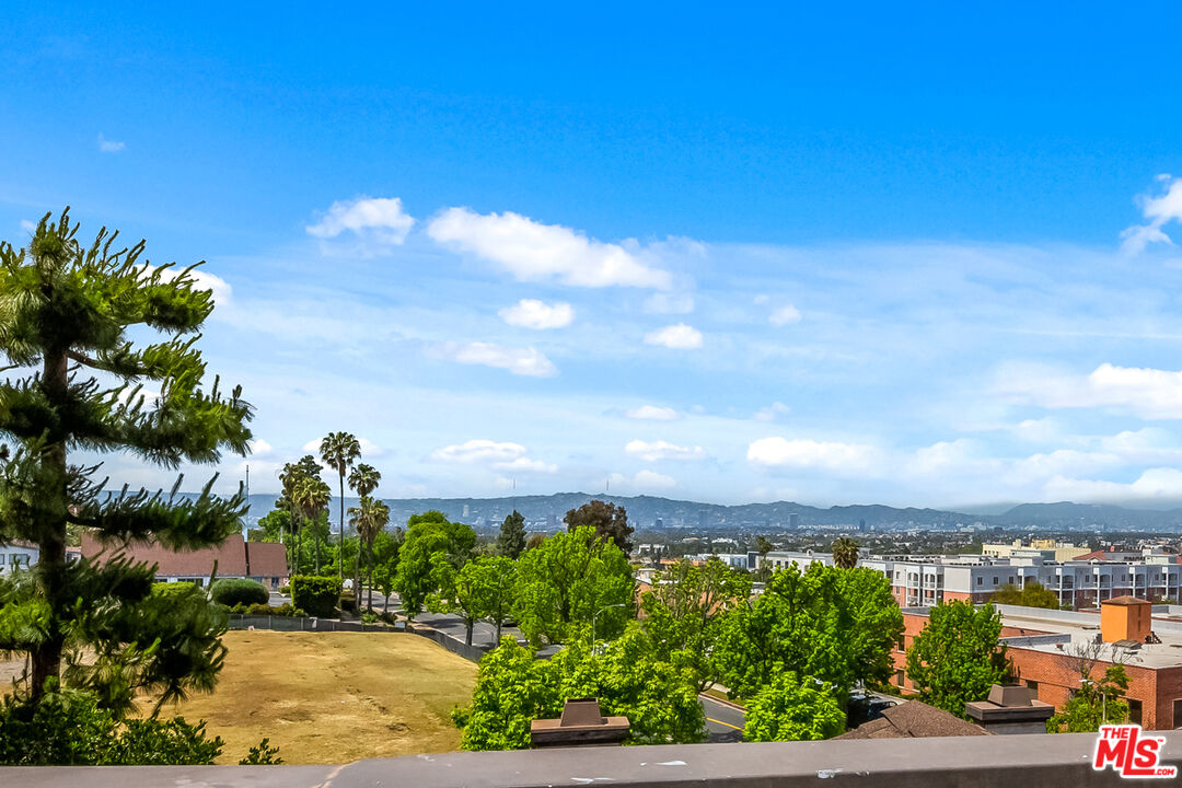 3800 Stocker Street, Unit 23 View Park, CA 90008 - Photo 26 of 33 a view of a city