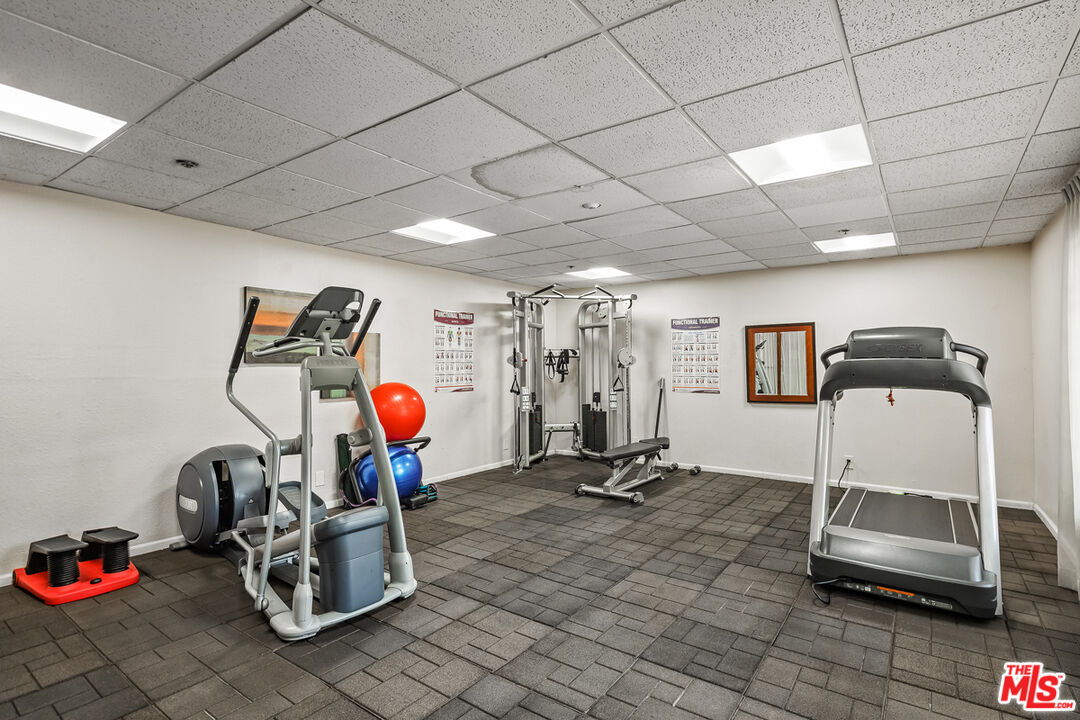 3800 Stocker Street, Unit 23 View Park, CA 90008 - Photo 32 of 33 a view of a room with gym equipment
