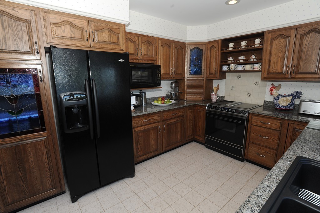 140 Sawdy Pond Road Fall River, MA 02721 - Photo 16 of 27 Gallery Image 16