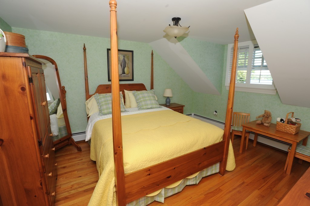 140 Sawdy Pond Road Fall River, MA 02721 - Photo 24 of 27 Gallery Image 24
