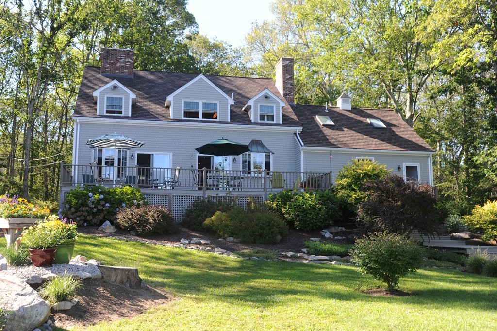 140 Sawdy Pond Road Fall River, MA 02721 - Photo 3 of 27 Gallery Image 3