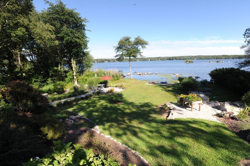140 Sawdy Pond Road Fall River, MA 02721 - Photo 6 of 27 Gallery Image 6