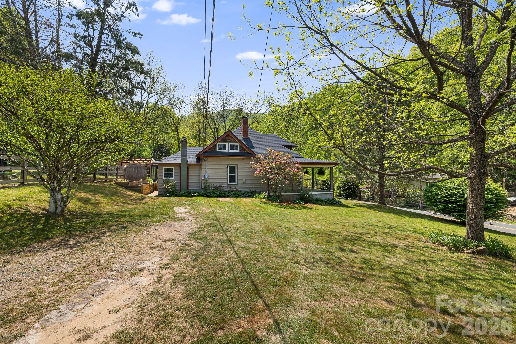 47 Saw Branch Road Candler, NC 28715 - Photo 3 of 39 Gallery Image 3