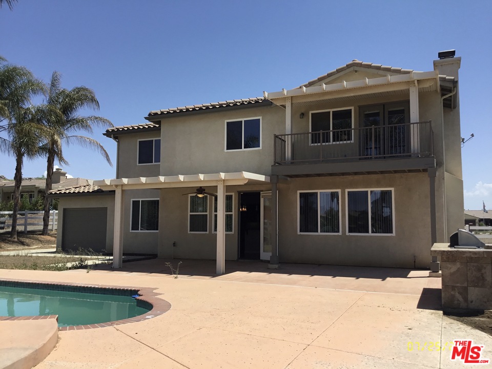 17685 Laurel Grove Road Riverside, CA 92504 - Photo 2 of 20