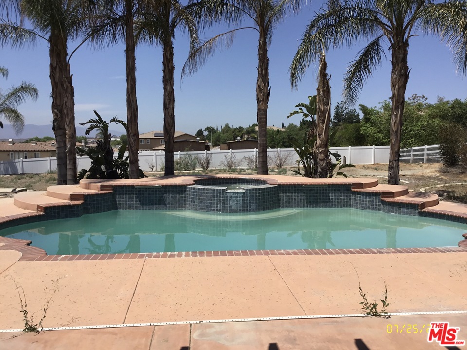 17685 Laurel Grove Road Riverside, CA 92504 - Photo 14 of 20