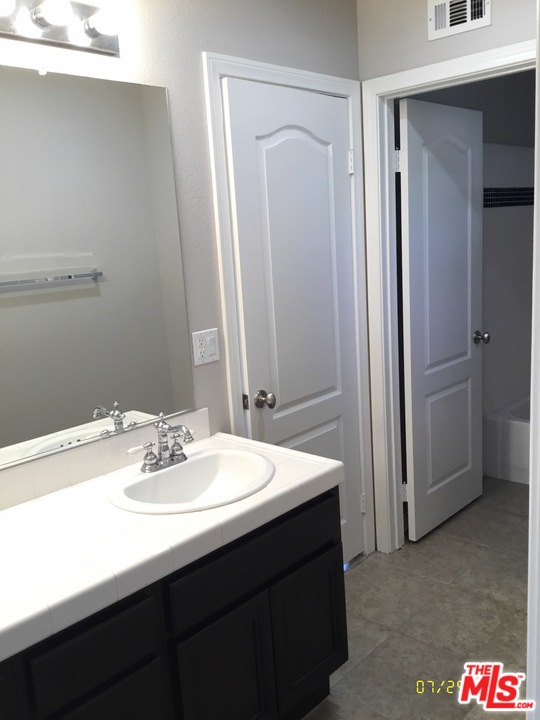 17685 Laurel Grove Road Riverside, CA 92504 - Photo 3 of 20