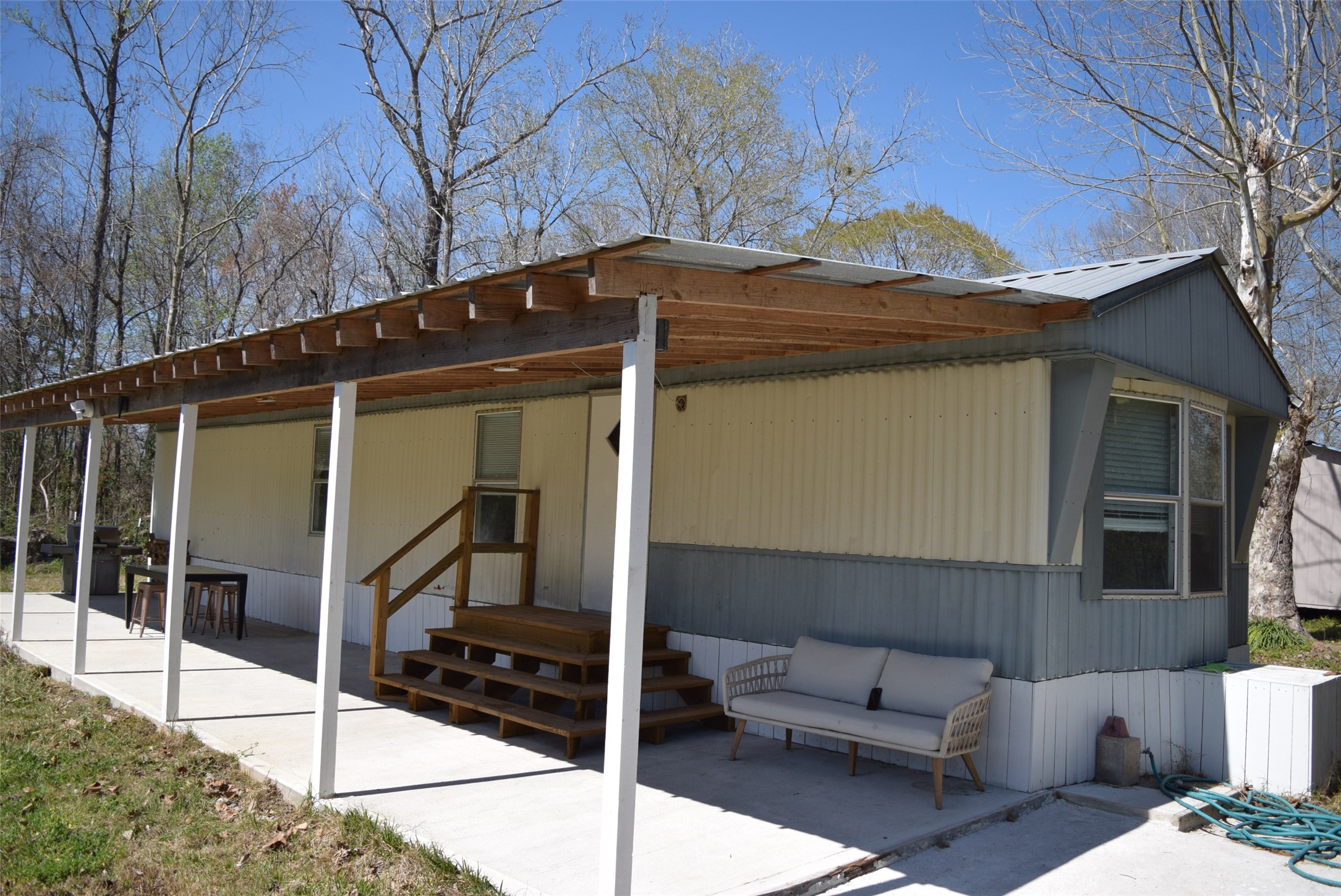 161 Irene Street Shepherd, TX 77371 - Photo 4 of 27 a front view of a house