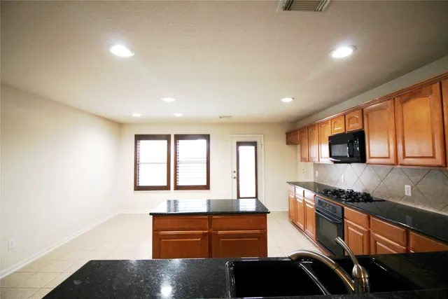 $2,500 | 21611 Britton Hill Way, Katy, TX 77449