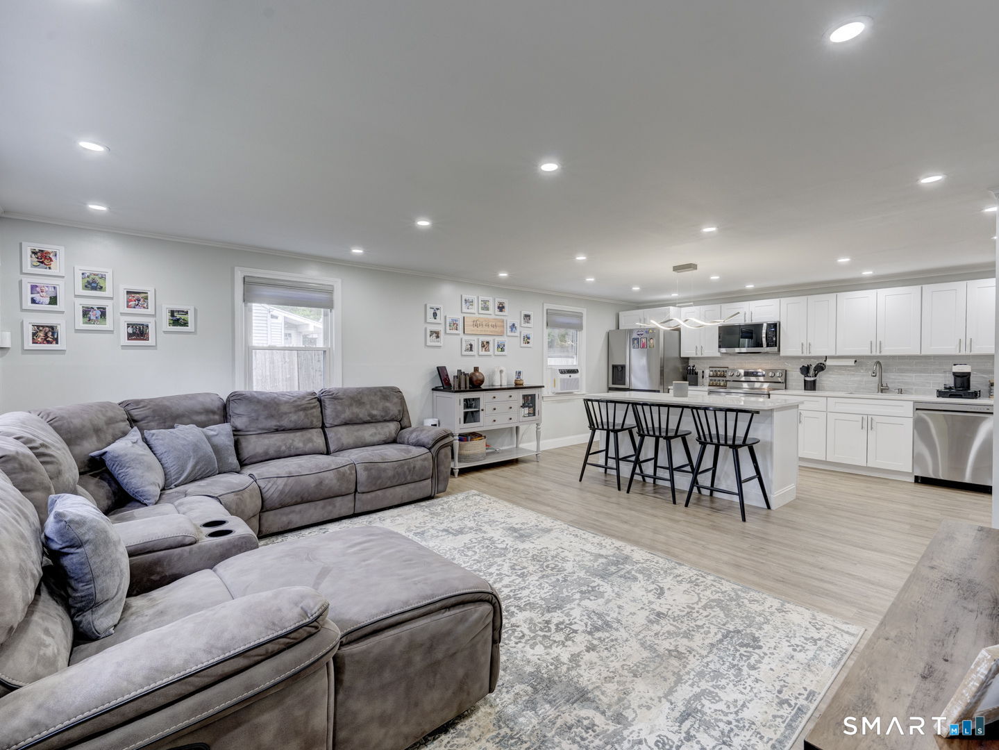 168 Indian Hill Road Newington, CT 06111 - Photo 8 of 29