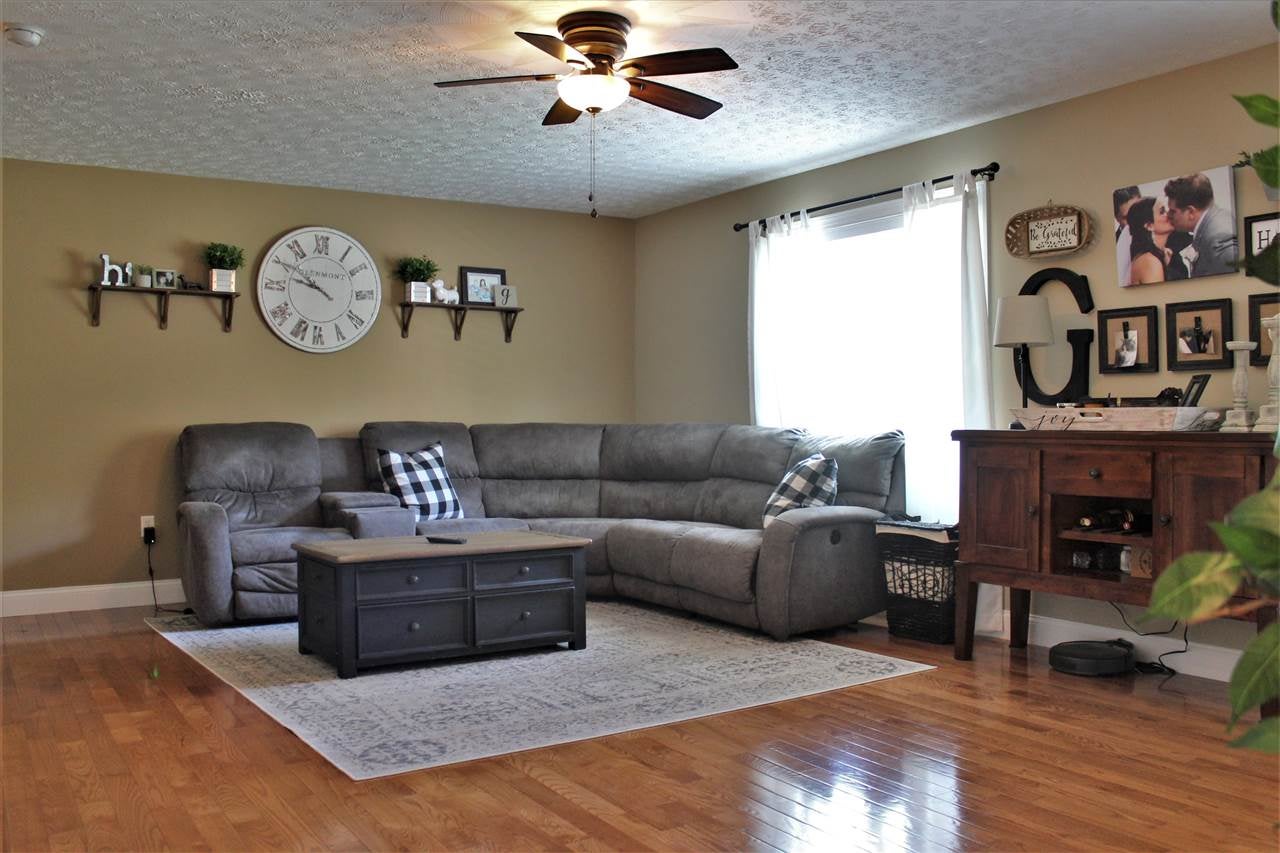 1615 Hash Ridge Road Barboursville, WV 25504 - Photo 3 of 24 Gallery Image 3