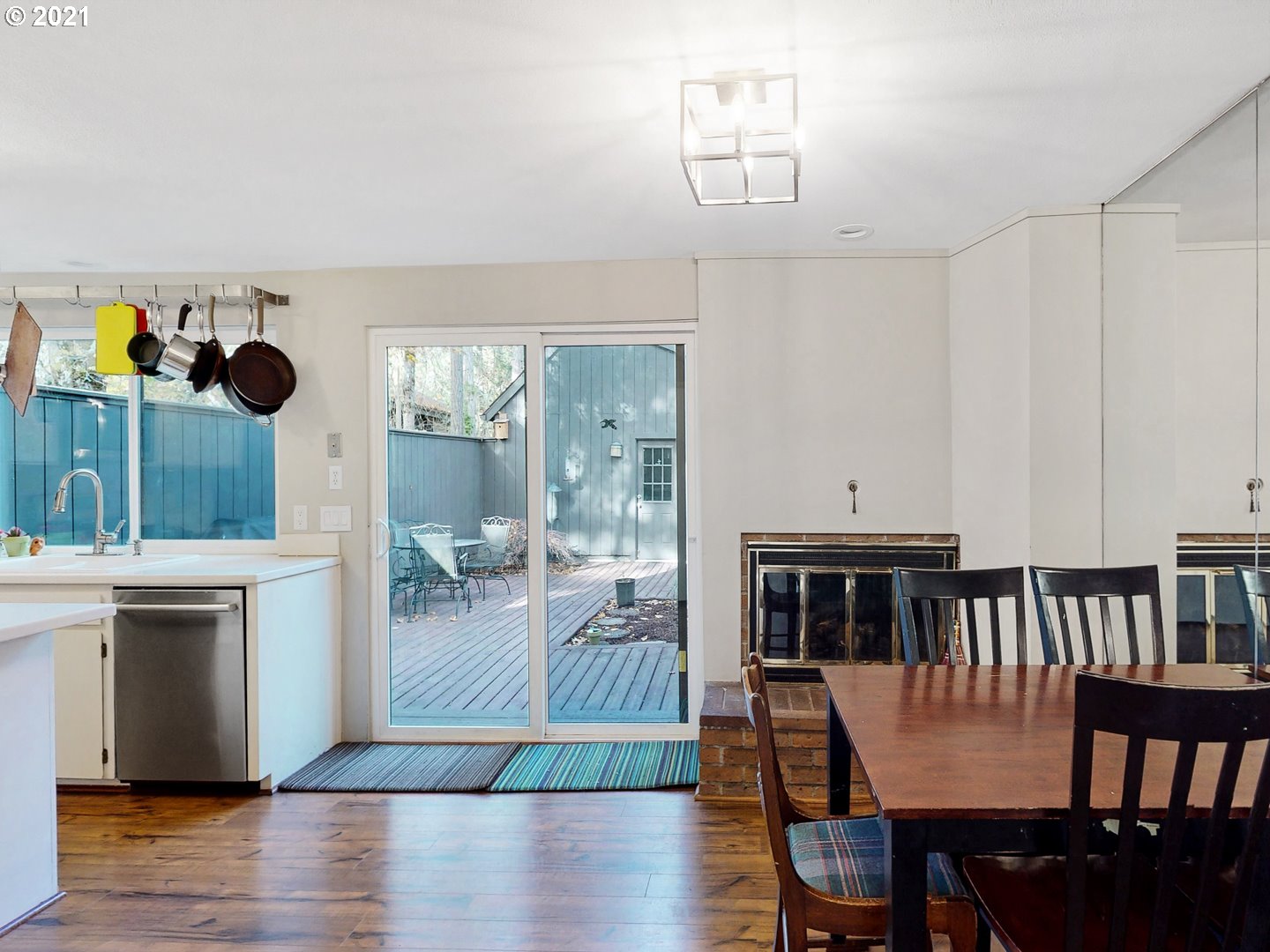 40 Brae Burn Drive Eugene, OR 97405 - Photo 13 of 32 a view of a dining room with furniture wooden floor and chandelier
