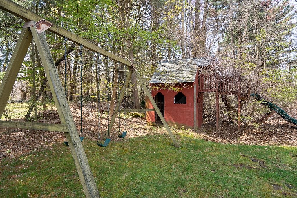 73 Lane Road Derry, NH 03038 - Photo 25 of 32