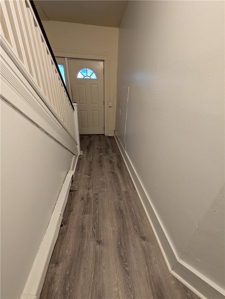 196 Kenwood Avenue Rochester, NY 14611 - Photo 13 of 33 ENTRY