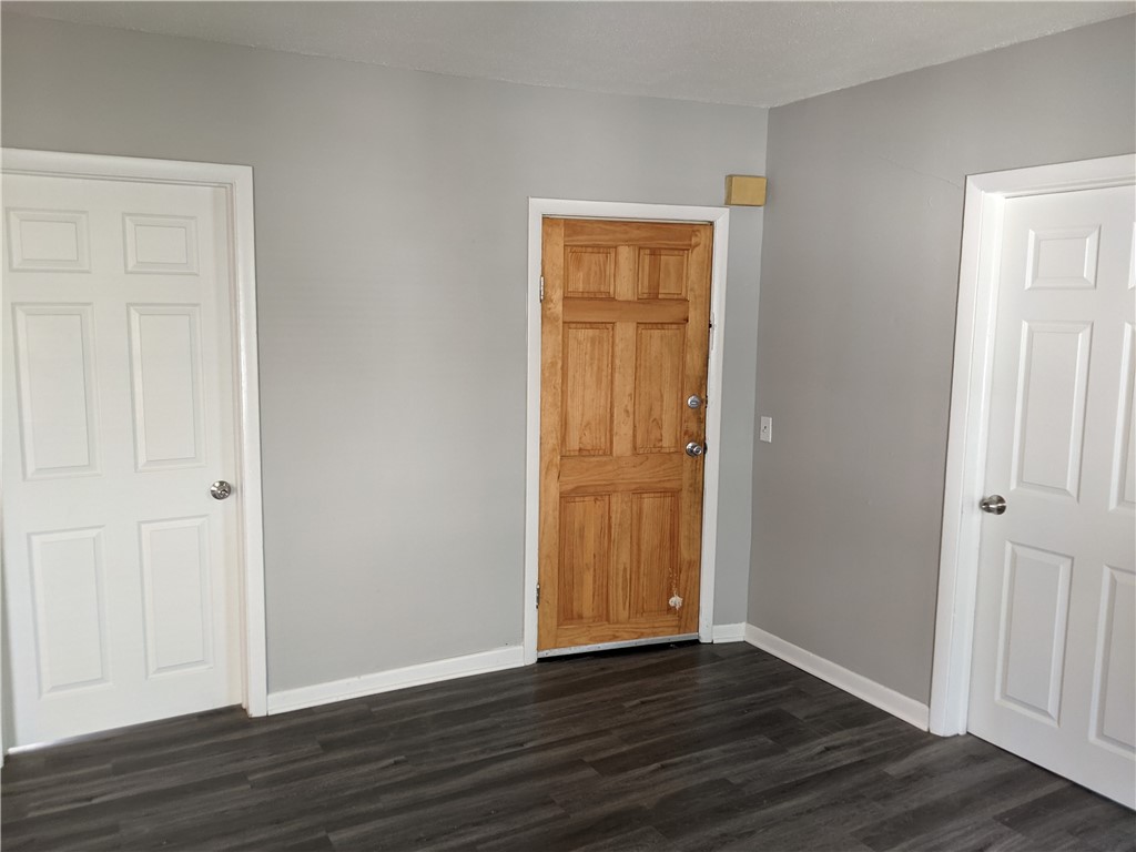 196 Kenwood Avenue Rochester, NY 14611 - Photo 26 of 33 UP APT.