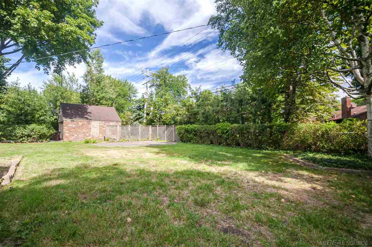 88 Roslyn Road Grosse Pointe Shores, MI 48236 - Photo 42 of 43