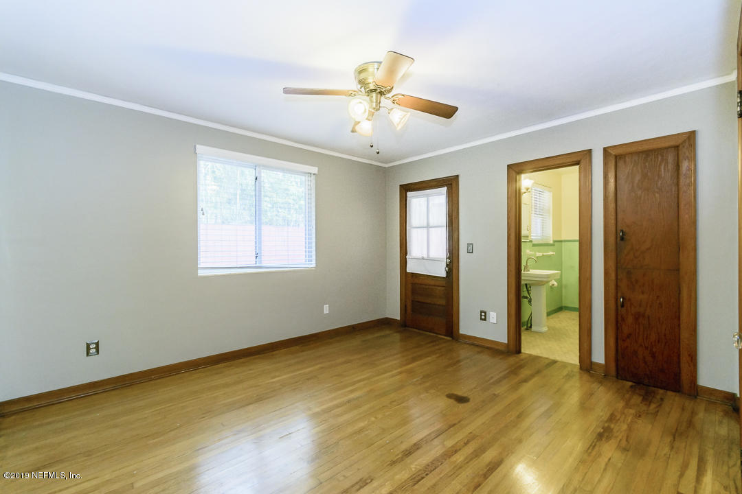 1816 Lorimier Road Jacksonville, FL 32207 - Photo 16 of 25 a view of an empty room with glass door