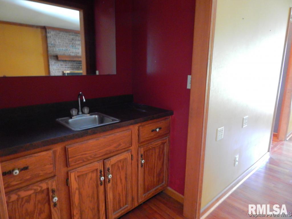 3921 West Bluffs Road Springfield, IL 62711 - Photo 4 of 27