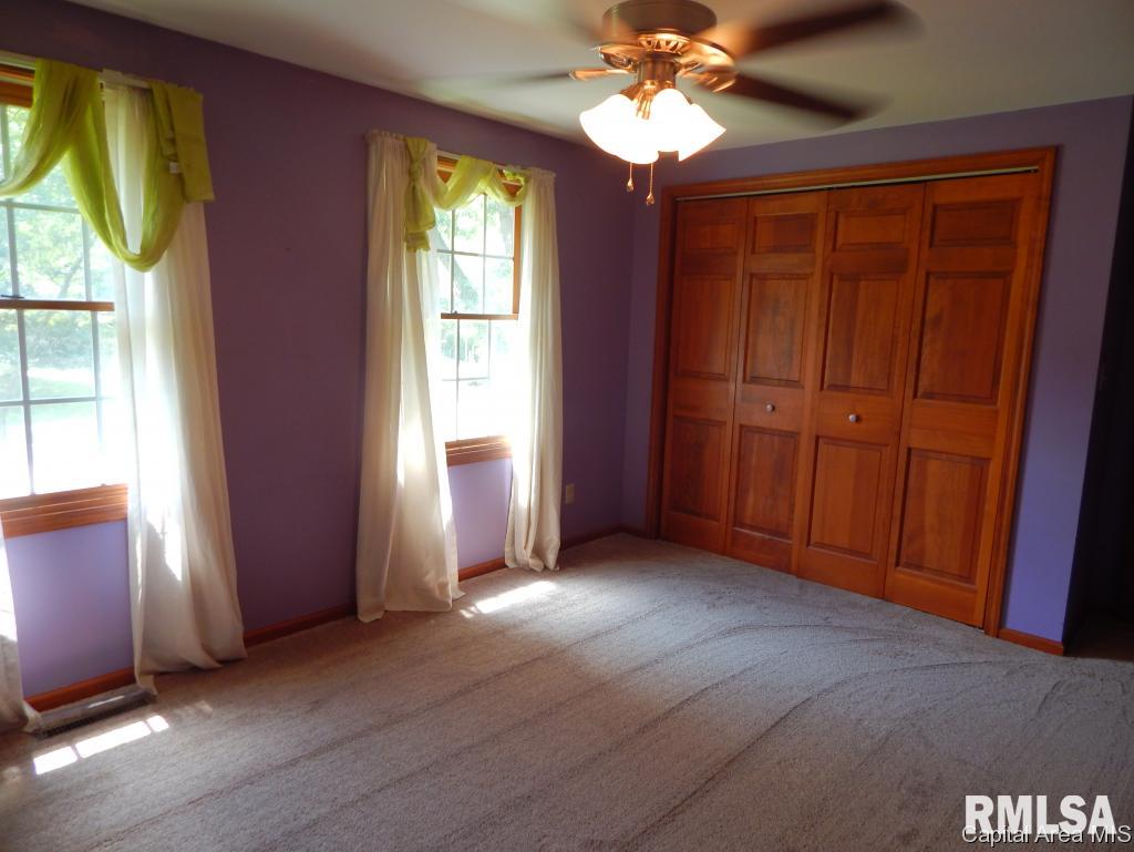 3921 West Bluffs Road Springfield, IL 62711 - Photo 9 of 27