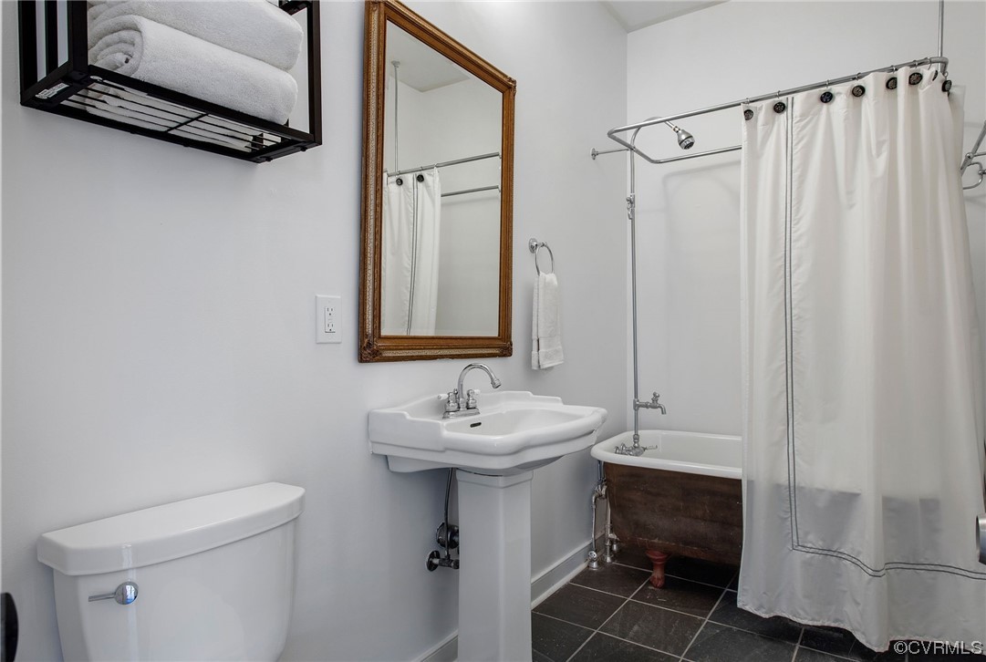 901 Hockett Road Manakin-Sabot, VA 23103 - Photo 21 of 39 a bathroom with a sink toilet and shower