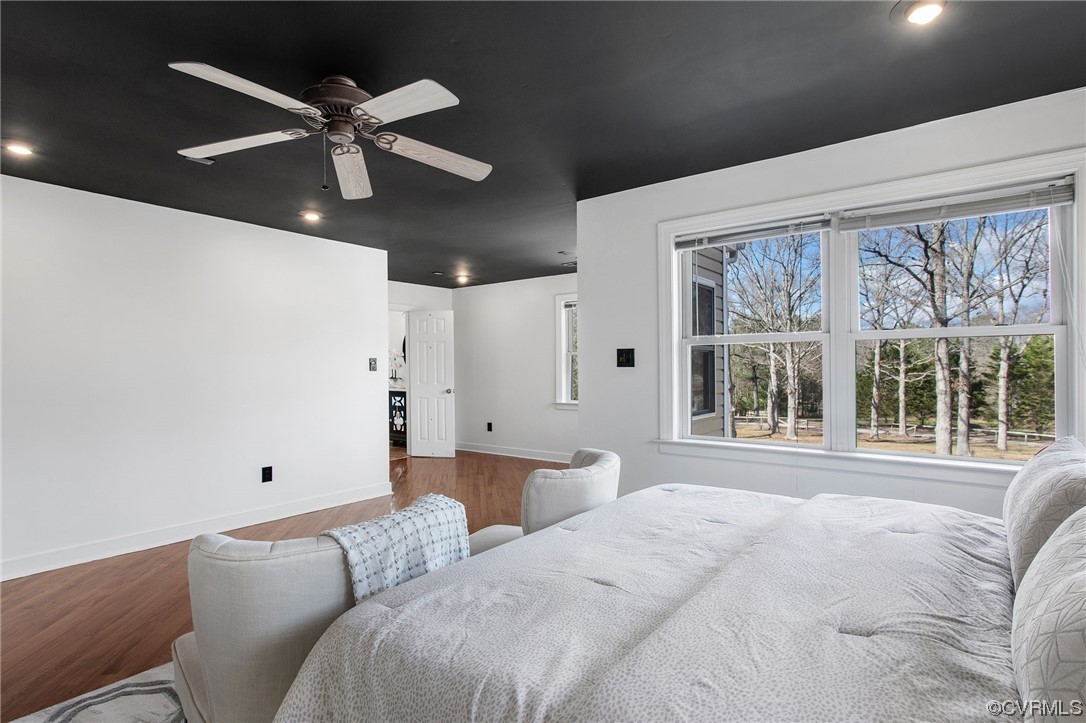 901 Hockett Road Manakin-Sabot, VA 23103 - Photo 24 of 39 a living room with furniture and a window