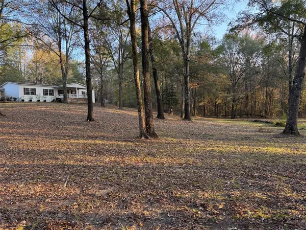 $297,500 | 220 Robinson Road, Elm Grove, LA 71051