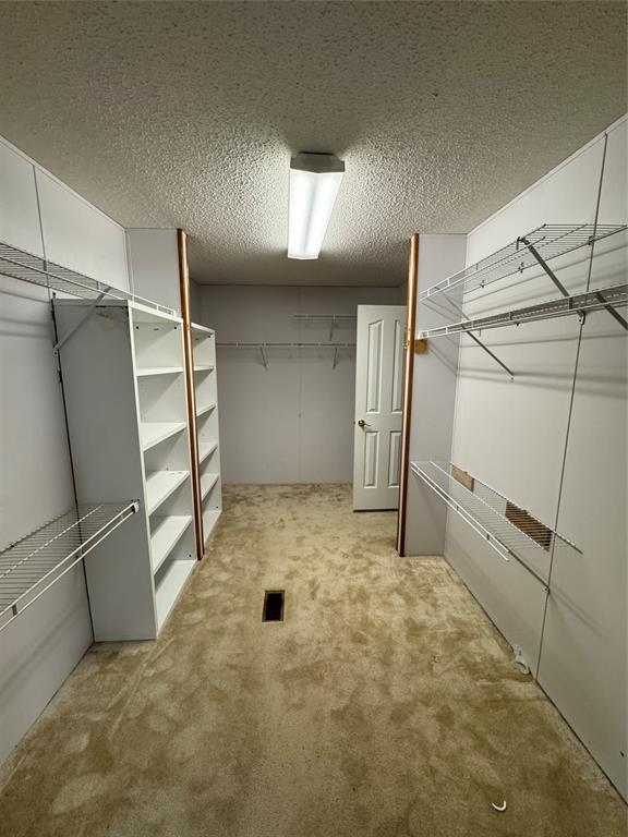 220 Robinson Road Elm Grove, LA 71051 - Photo 8 of 22 a view of a garage