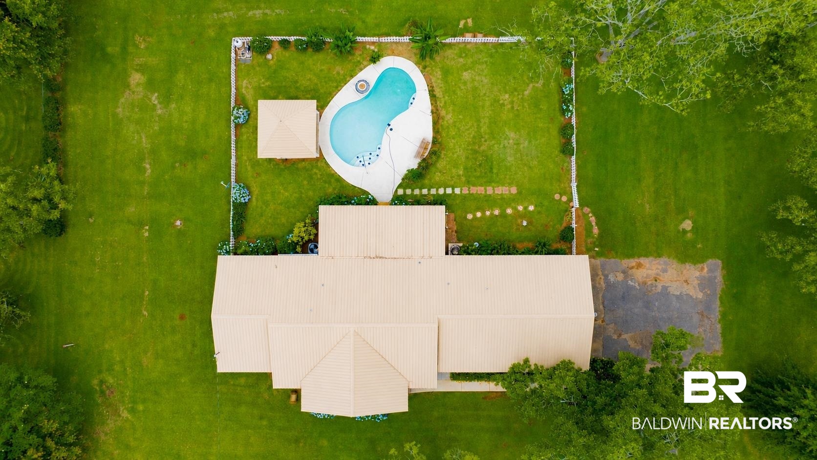 13095 Mary Ann Bch Road Fairhope, AL 36532 - Photo 4 of 69