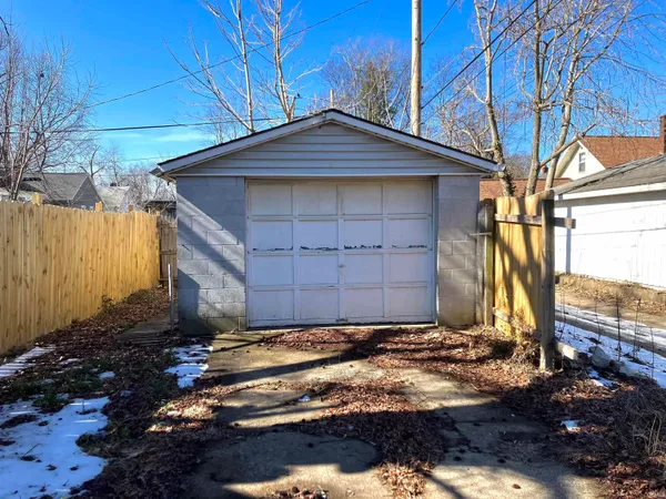 $99,900 | 1052 Covert Avenue, Evansville, IN 47714