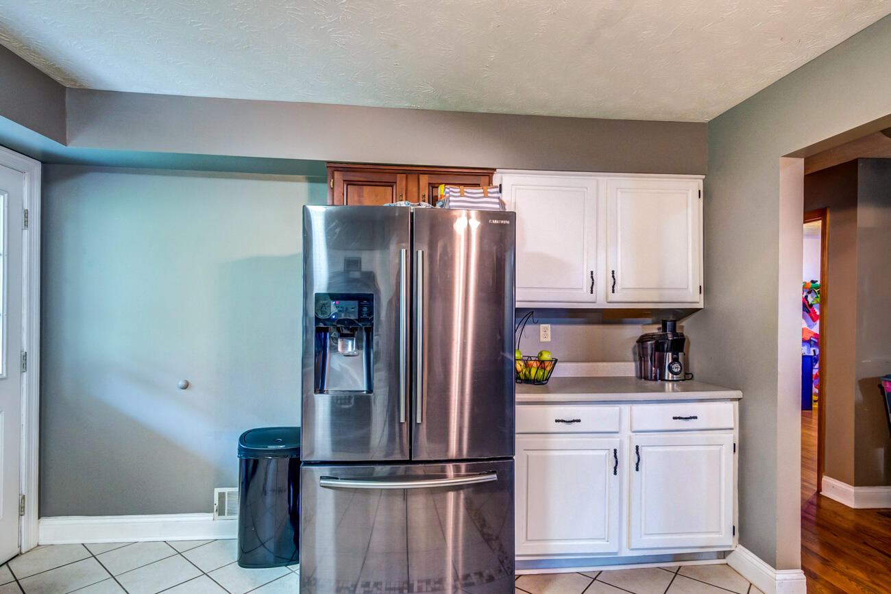 810 White Oak Road Irvine, KY 40336 - Photo 11 of 38 161