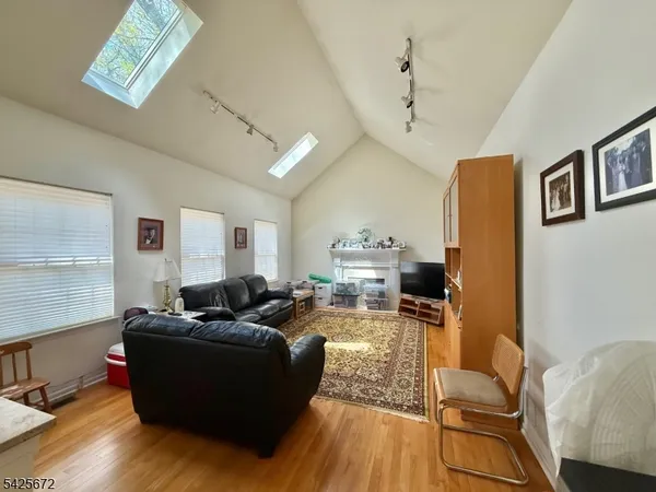 $849,900 | 4 Scaletti Court, Somerset, NJ 08873