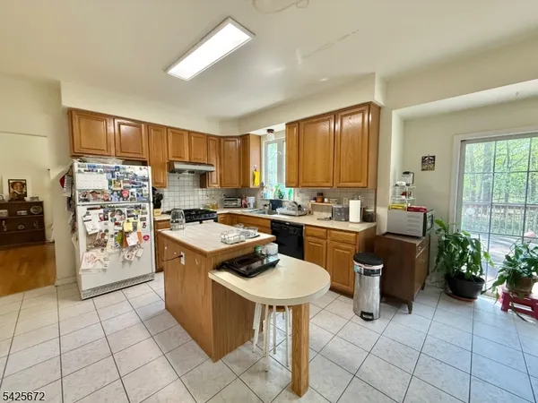 $849,900 | 4 Scaletti Court, Somerset, NJ 08873