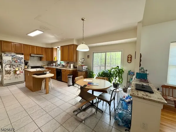 $849,900 | 4 Scaletti Court, Somerset, NJ 08873