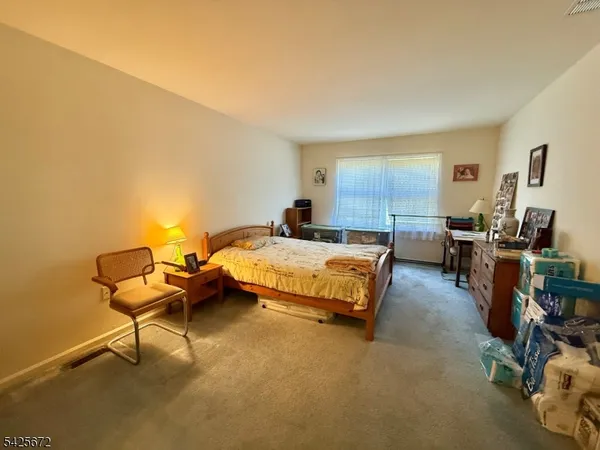 $849,900 | 4 Scaletti Court, Somerset, NJ 08873