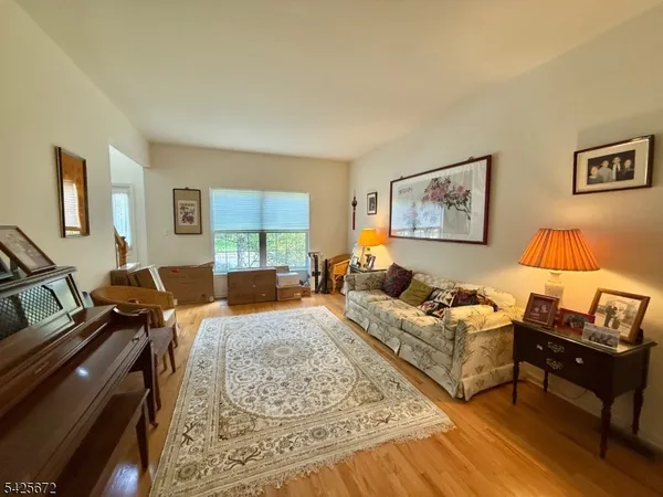 $849,900 | 4 Scaletti Court, Somerset, NJ 08873