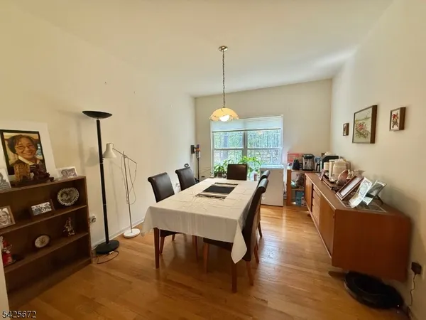 $849,900 | 4 Scaletti Court, Somerset, NJ 08873