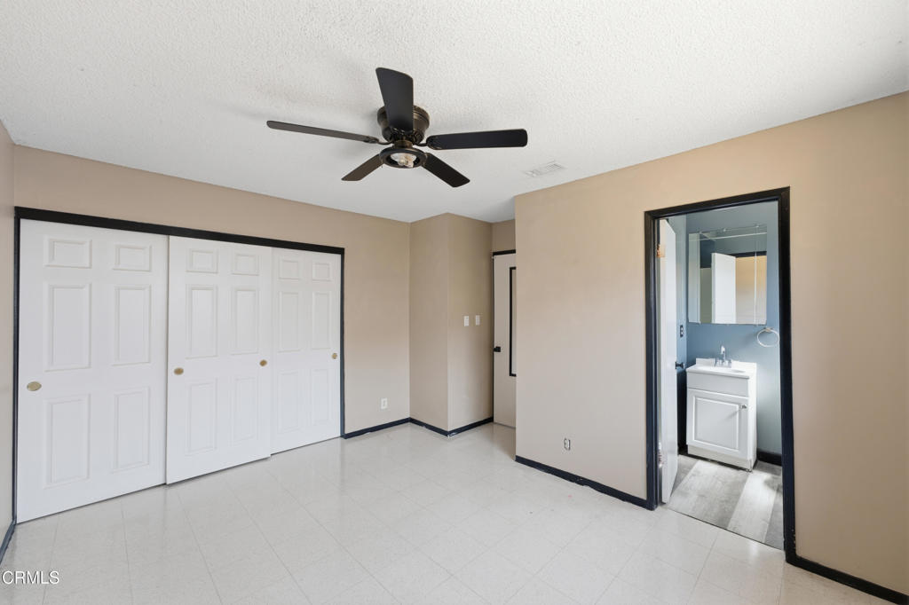555 Del Sur Way Oxnard, CA 93033 - Photo 17 of 24