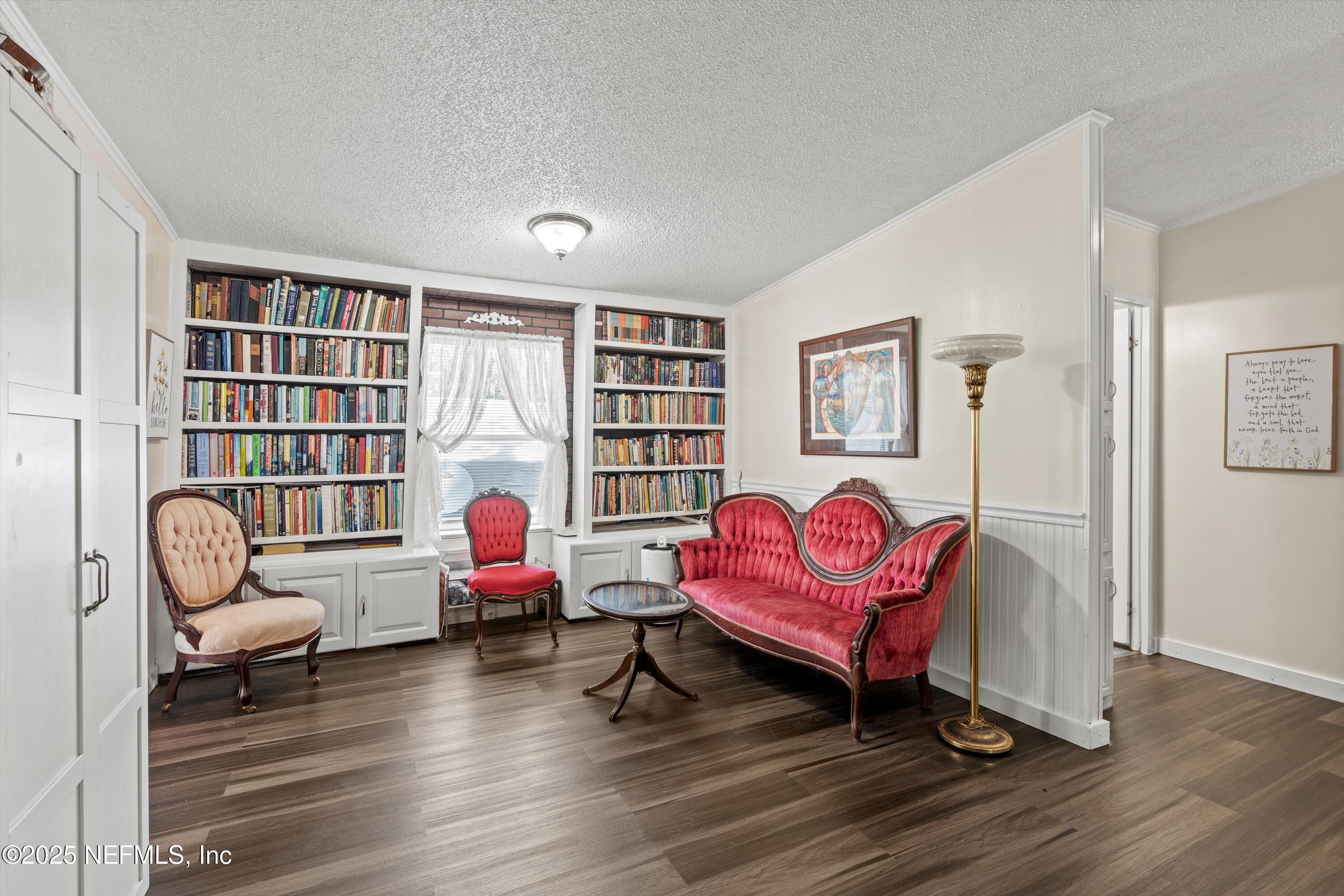 140 Edgewater Road Satsuma, FL 32189 - Photo 15 of 39 15-Dining Area
