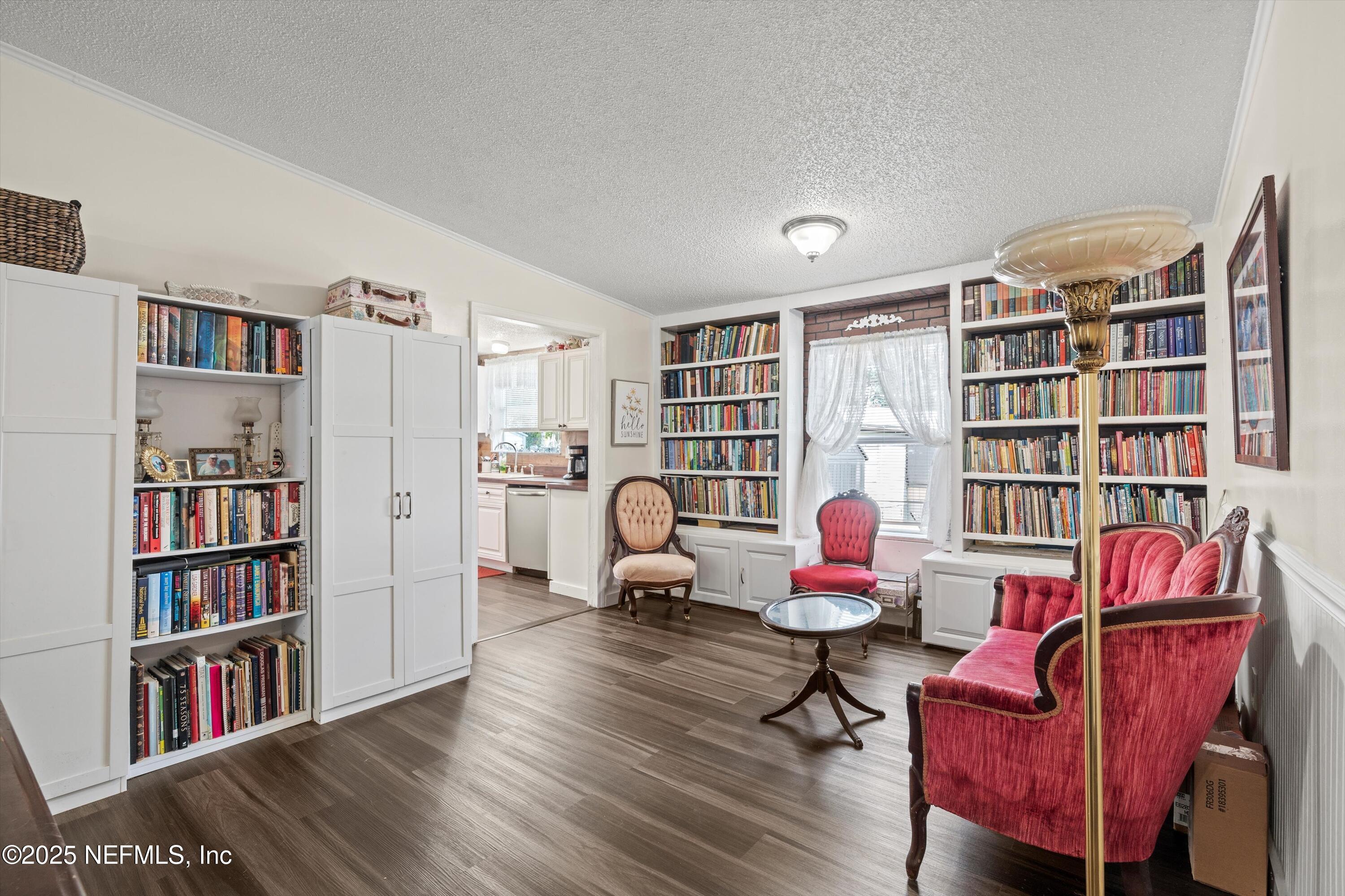 140 Edgewater Road Satsuma, FL 32189 - Photo 16 of 39 16-Dining Area