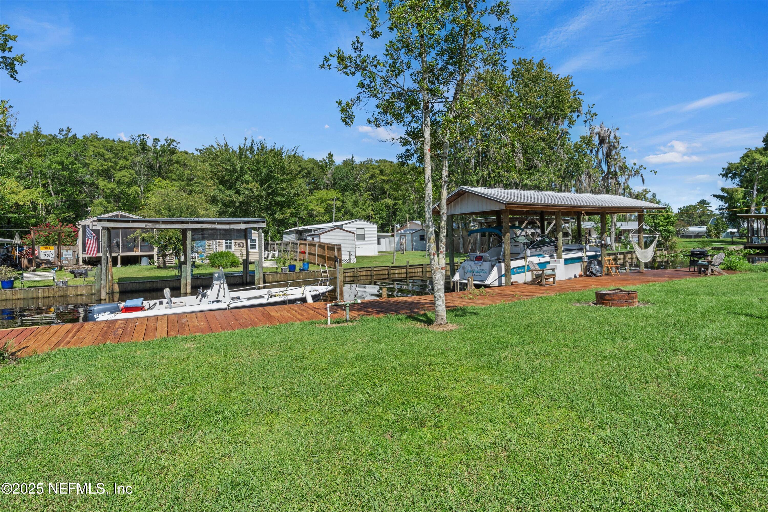 140 Edgewater Road Satsuma, FL 32189 - Photo 6 of 39 06-Backyard