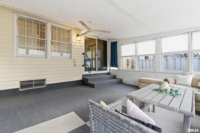 $110,000 | 50 Arlington Drive, Macomb, IL 61455