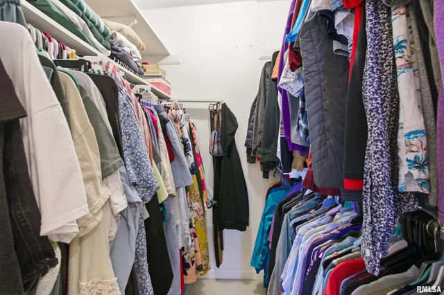 $110,000 | 50 Arlington Drive, Macomb, IL 61455