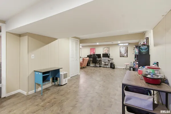 $110,000 | 50 Arlington Drive, Macomb, IL 61455