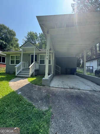 $2,200 | 1174 Dolphin Drive Southwest, Atlanta, GA 30311