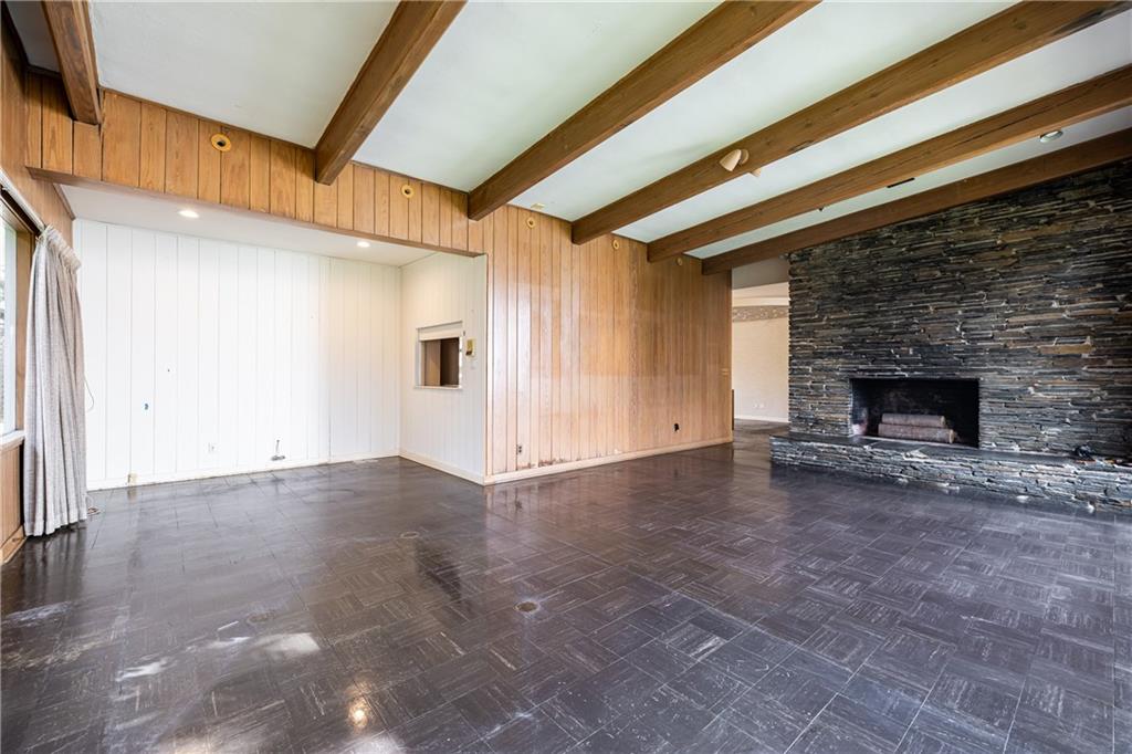 3248 Nancy Creek Road Northwest Atlanta, GA 30327 - Photo 18 of 44 a view of empty room with a fireplace