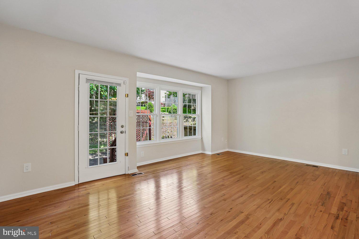 10804 Douglas Avenue Silver Spring, MD 20902 - Photo 6 of 46 Living Room with box/bay window